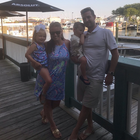 Meet your Posher! - Picture 3 of 4